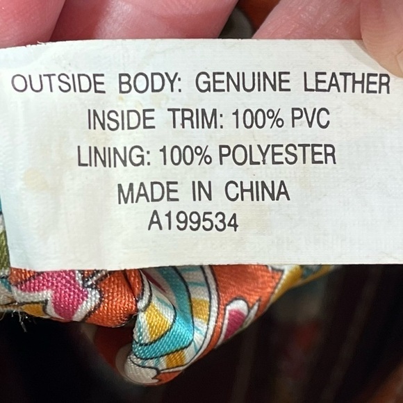 Tignanello Carmel Genuine Leather Hobo Bag 3 Front Zippered Pockets Big Interior - Picture 9 of 16